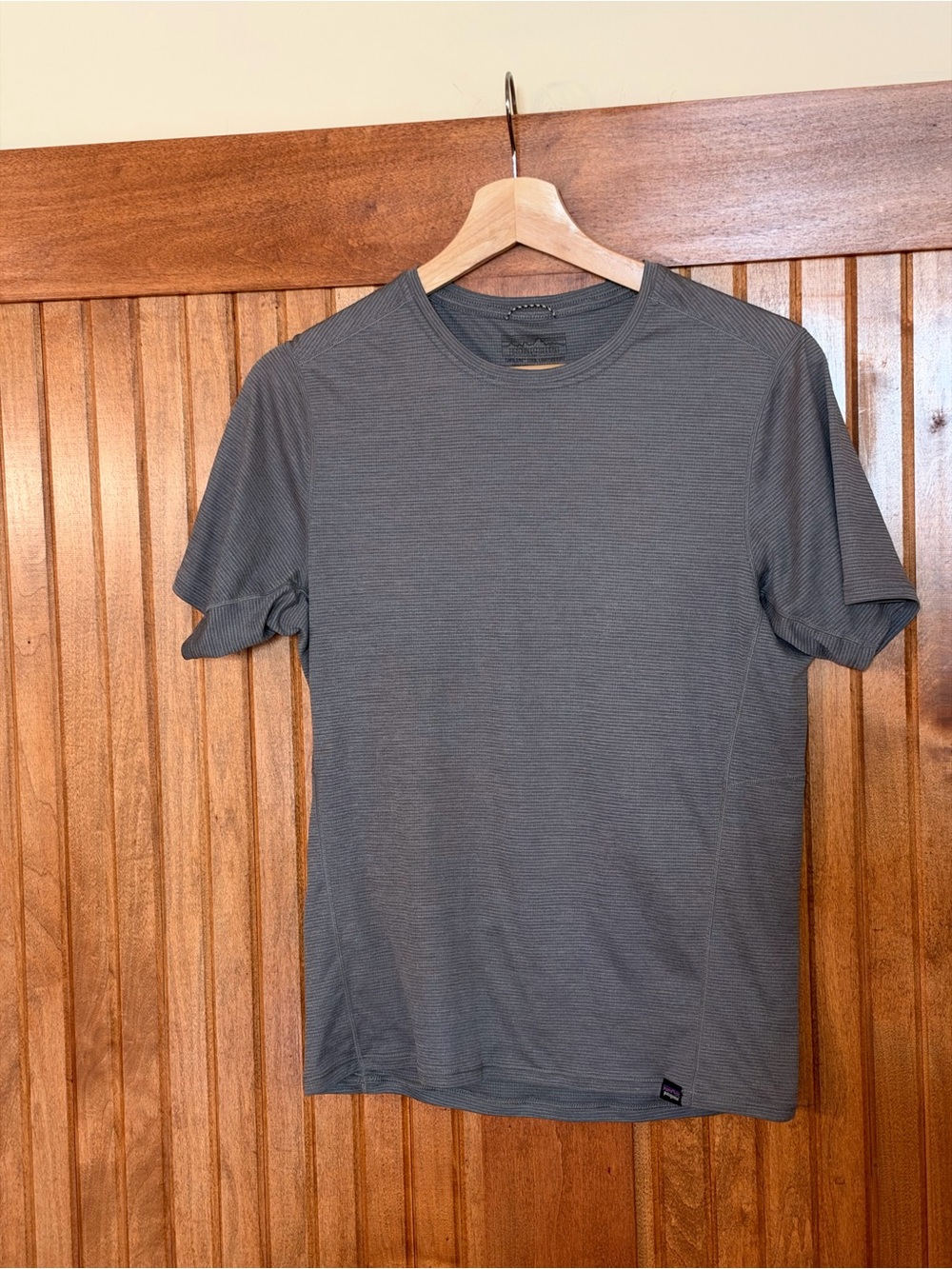 Patagonia Men's Charcoal Short-Sleeve Crew Tee - Picture 1 of 3